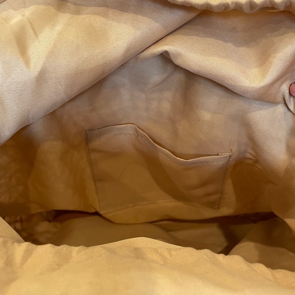 Wicker basket bag with drawstring lining - Picture 3 of 3